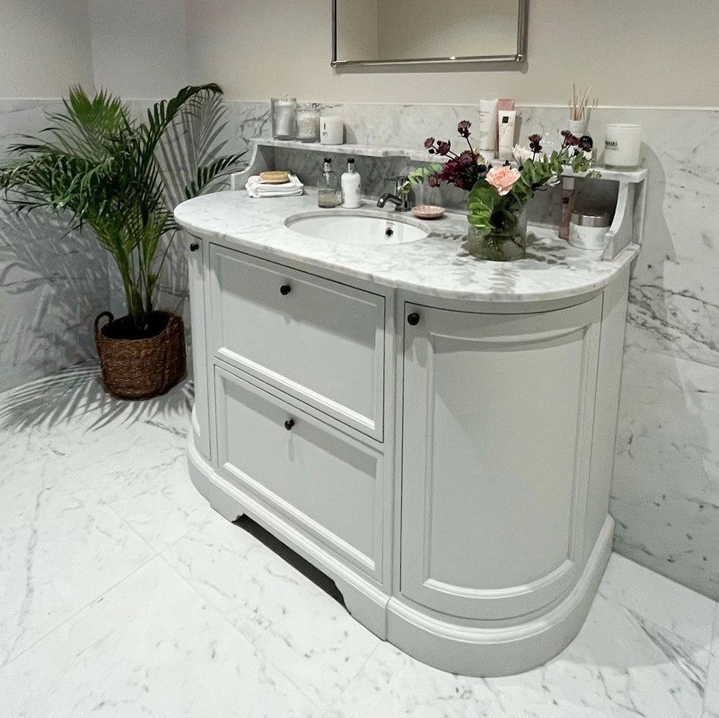 Alice Vaskeskab Antikhvid