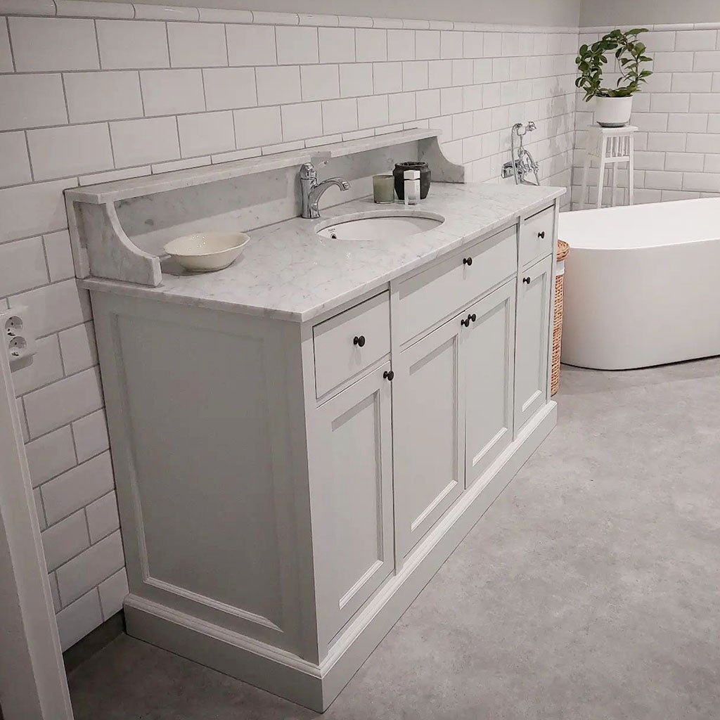 Overhylde til Agnes stor kommode