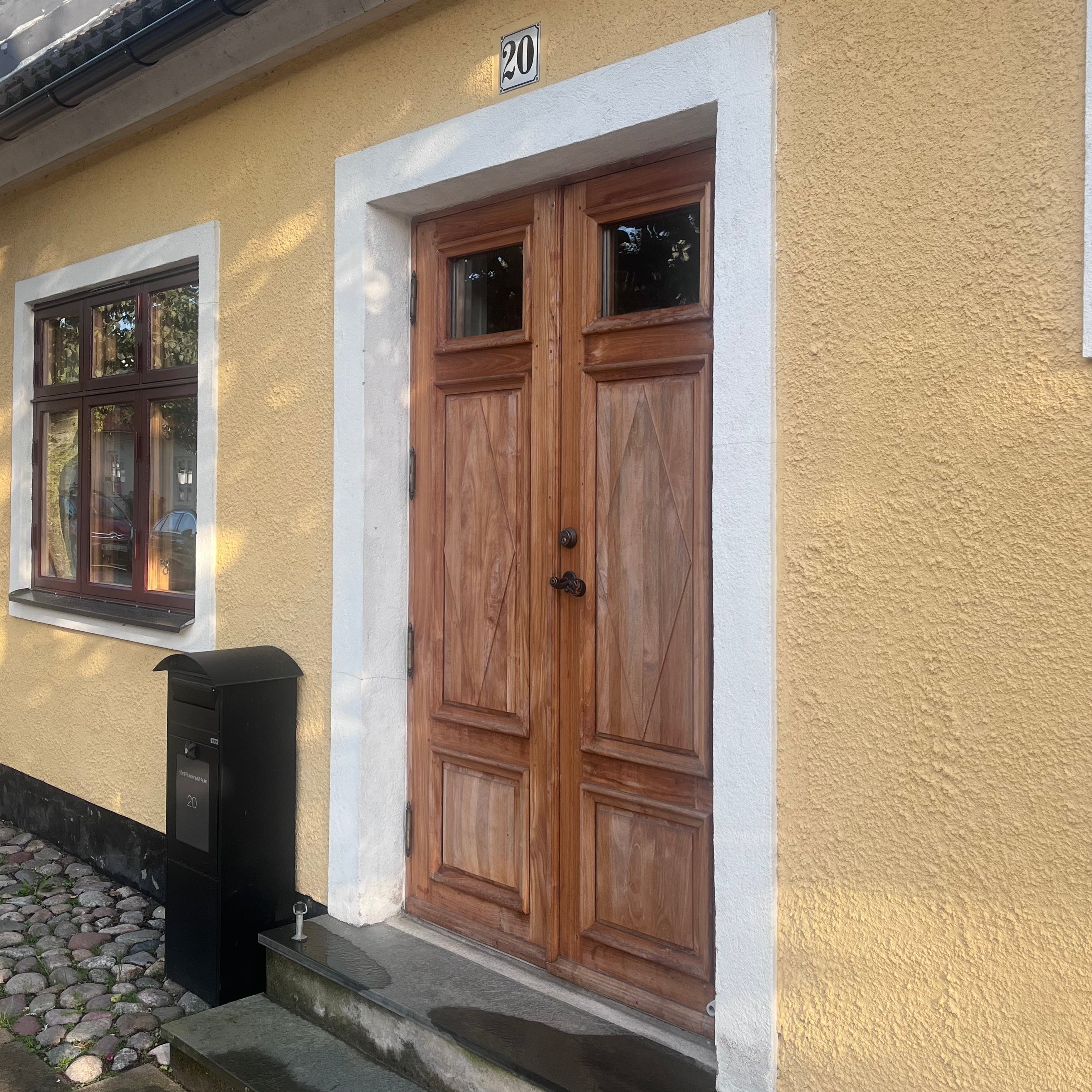 Måttanpassad Christinehof pardörr