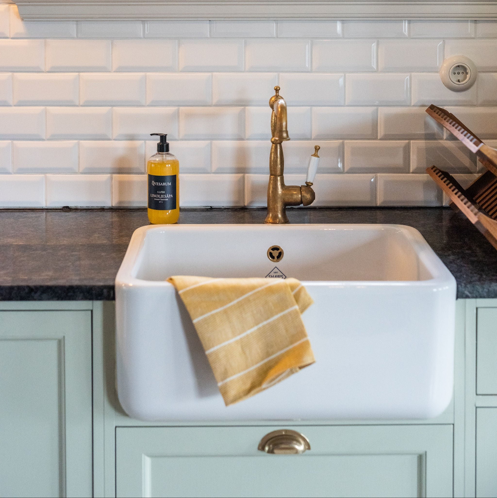 Diskho i porslin Shaws Classic Shaker 600