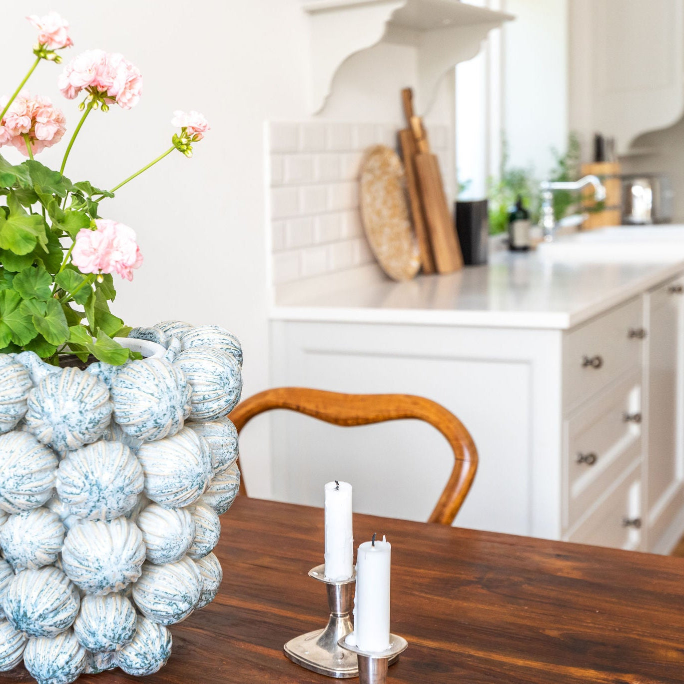 Spisebord drejede ben Elin