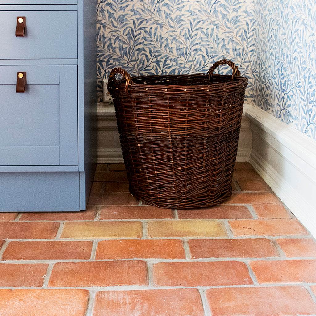 Håndslået gulvflise rød 20 mm