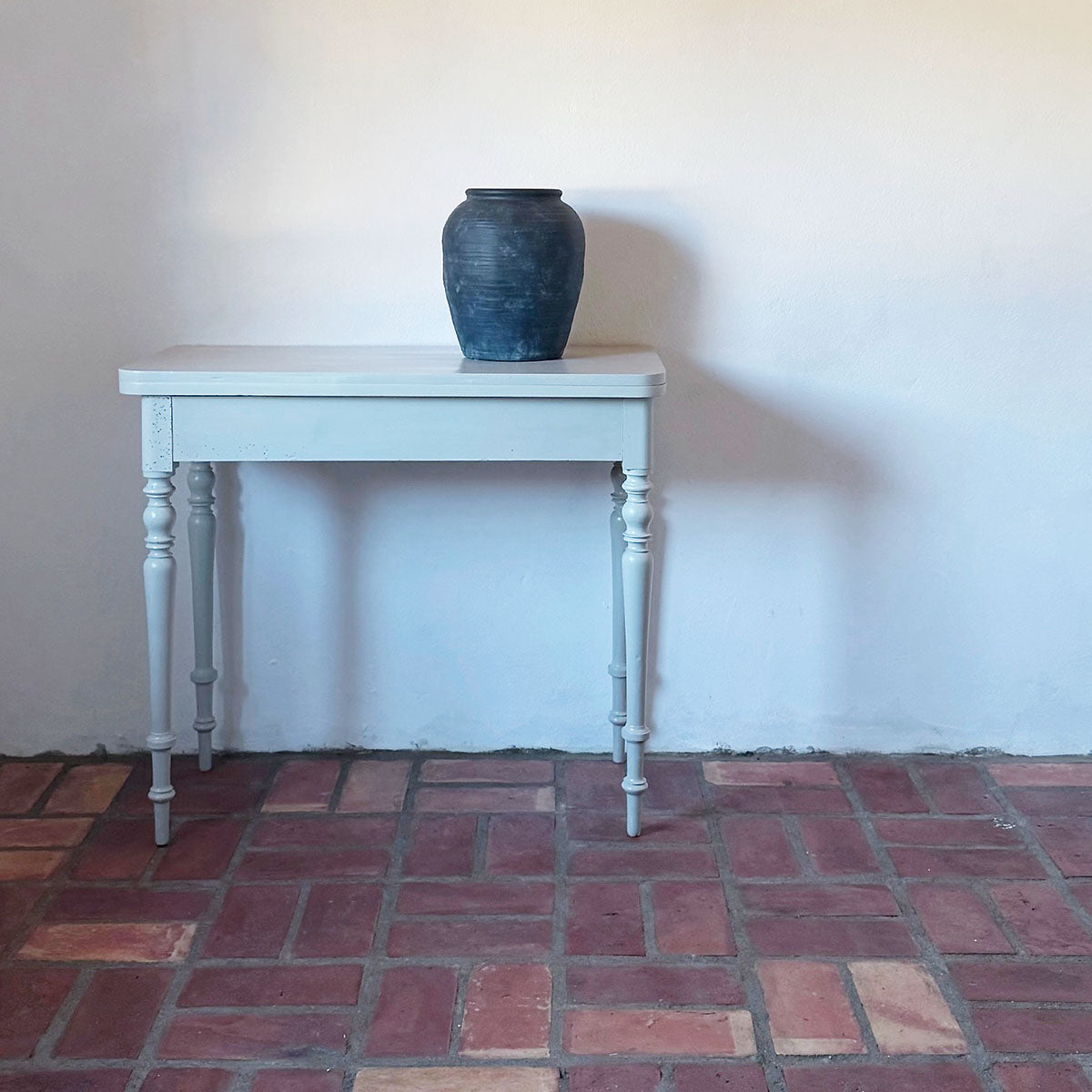 Håndslået gulvflise rød 20 mm