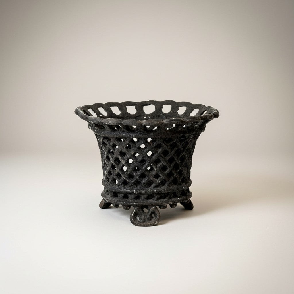 Urne durchbohrt klein