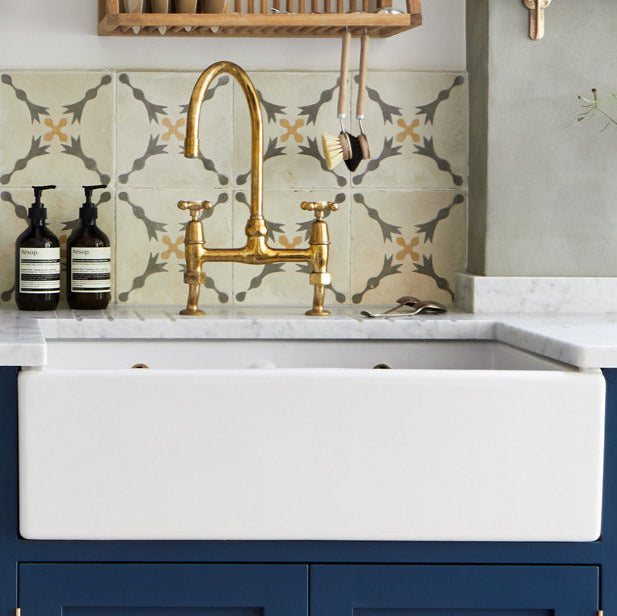 Dubbel diskho i porslin Shaws Classic Shaker 900