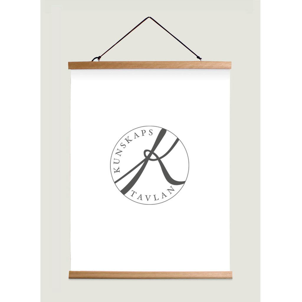 Posterhängare A3 i ek från Kunskapstavlan