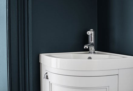 Burlington hjørnekommode 43 cm med håndvask