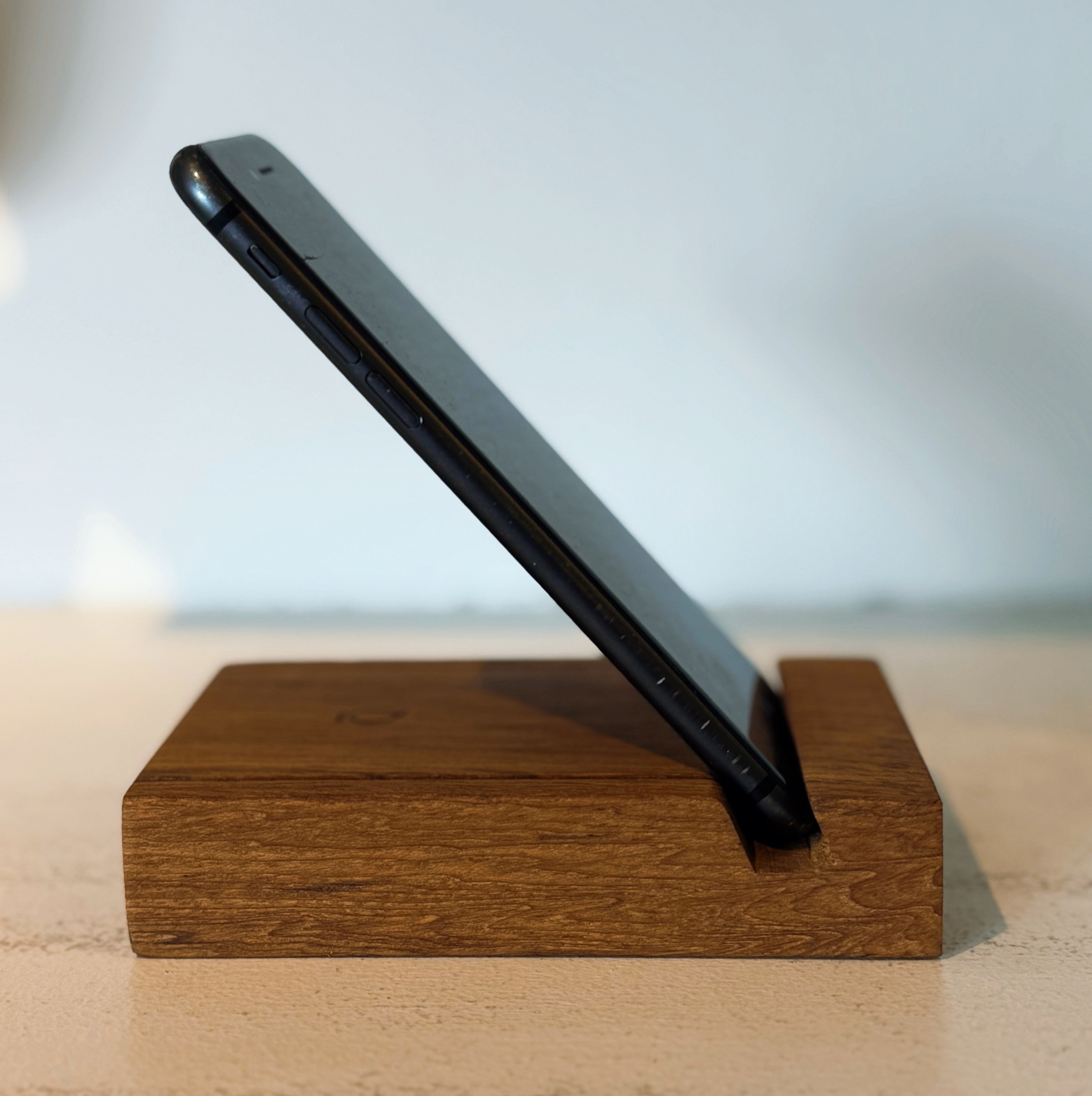 Mobilhållare Qvesarum Teak