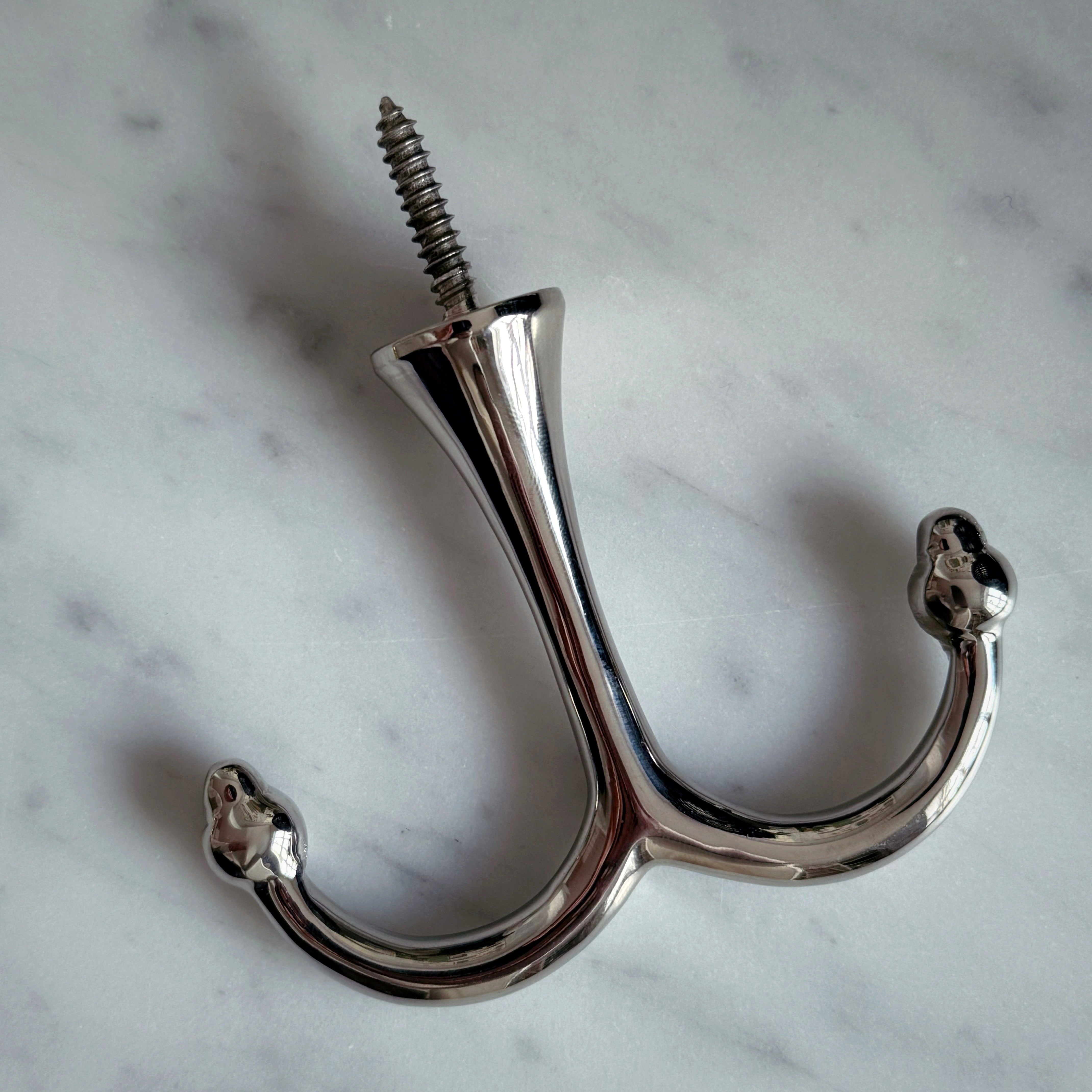 Ankarkrok i förnicklad mässing