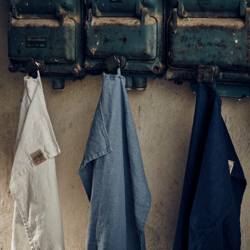 Linned håndklæde Lovely Midnight Blue